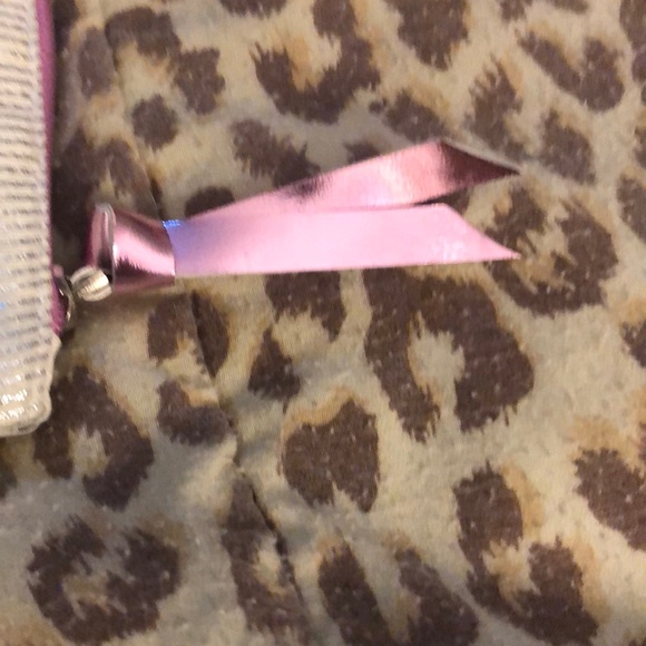 Cupcakes 🧁 & Cartwheels Unicorn 🦄 Jeweled Pouch - Picture 3 of 4